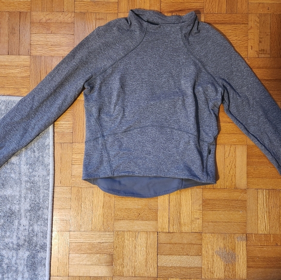 lululemon athletica Sweaters - lululemon athletica Heathered Gray Mock Neck Long Sleeved Shirt